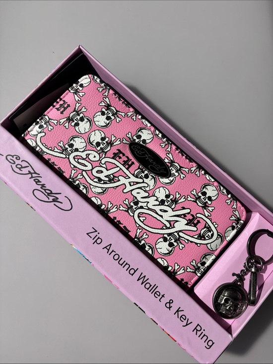 Ed Hardy Handbags - New in Box Ed Hardy Wallet & Keychain Giftset